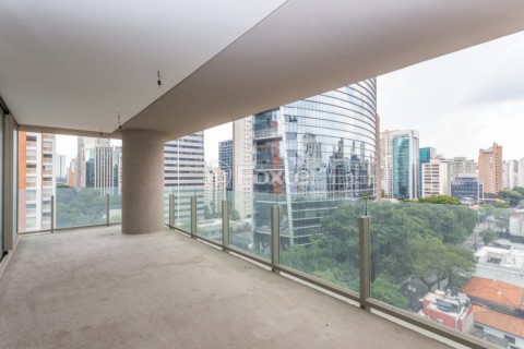 Image 6 - 856350