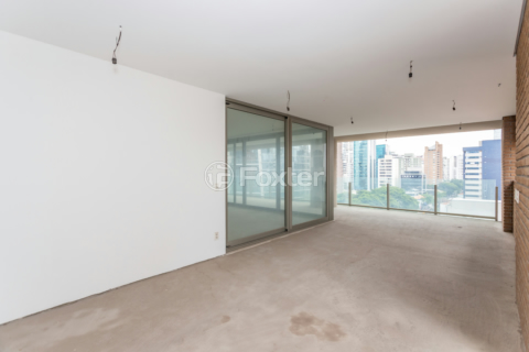 Image 8 - 856350