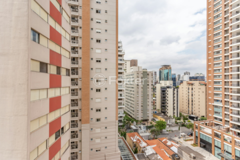 Image 72 - 856350