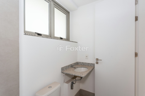 Image 80 - 856350