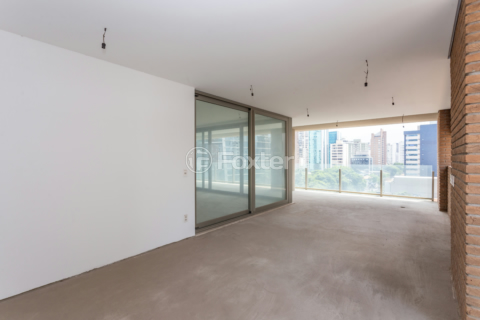 Image 7 - 856351
