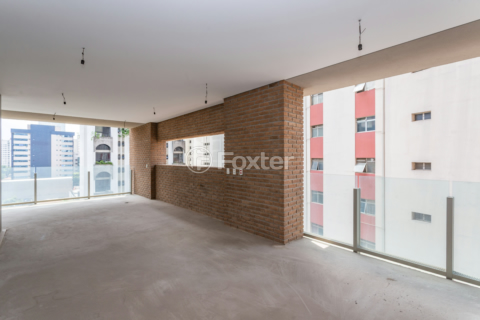 Image 8 - 856351