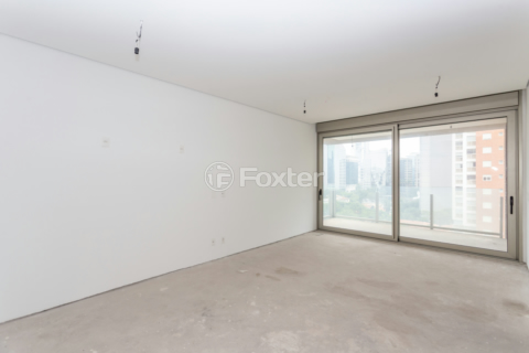 Image 37 - 856351