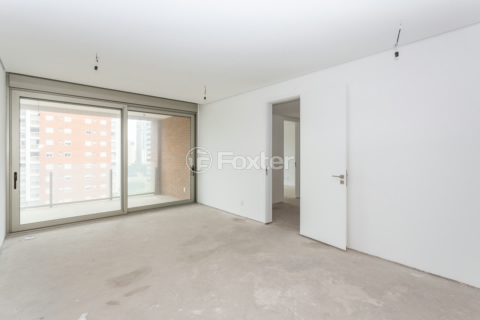 Image 38 - 856351