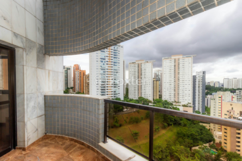 Image 9 - 856364