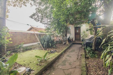 Image 17 - 856433
