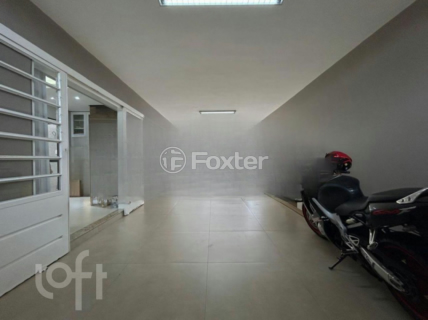 Image 26 - 856637