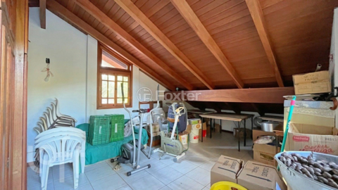 Image 21 - 856712