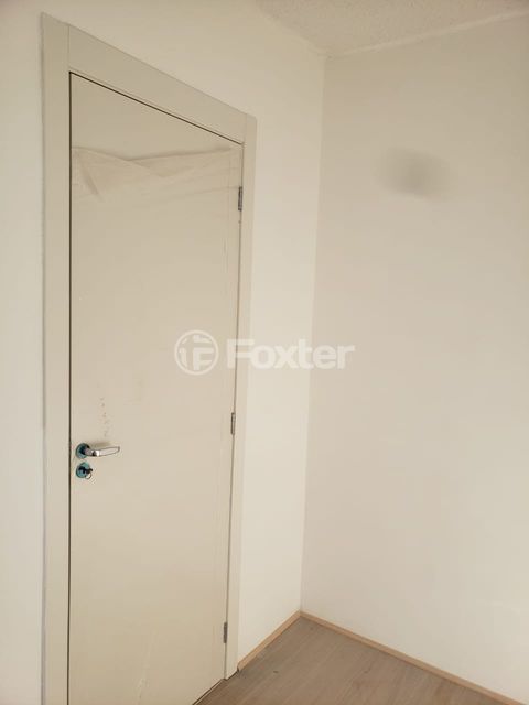 Image 5 - 856727