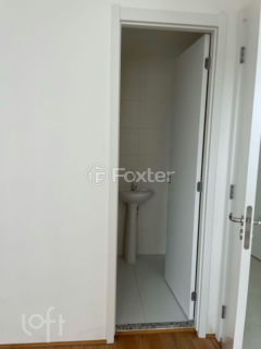 Image 2 - 856836