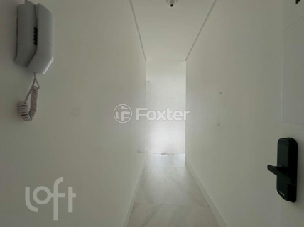 Image 1 - 856842