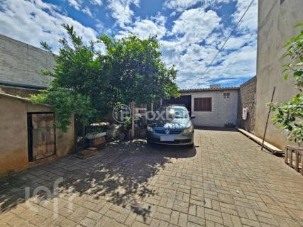 Image 10 - 856857