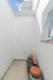 Image 11 - 856915