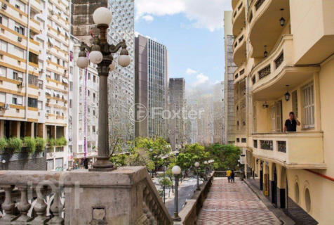 Image 3 - 856917