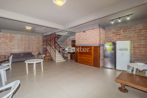 Image 6 - 857366