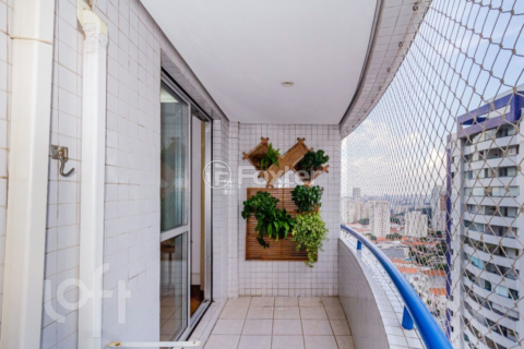 Image 7 - 857394