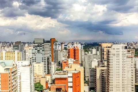 Image 12 - 857414