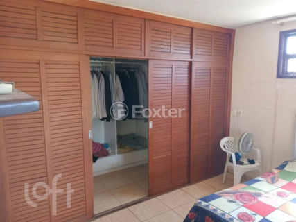 Image 28 - 857553