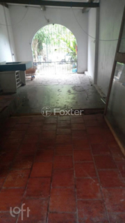 Image 5 - 857563