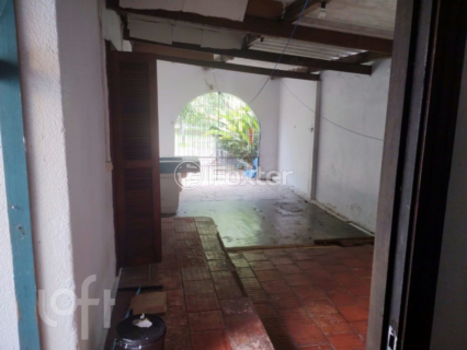Image 11 - 857563