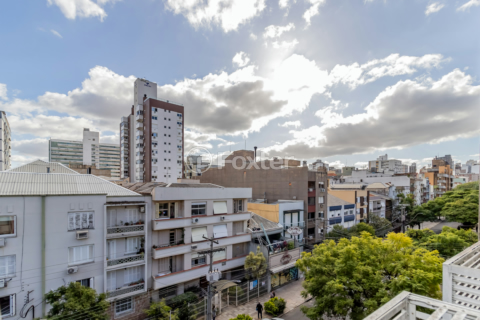 Image 4 - 857572