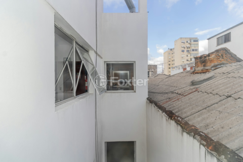 Image 9 - 857572