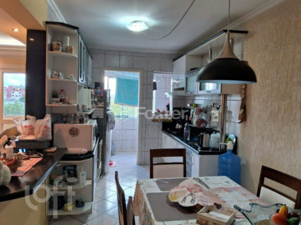 Image 7 - 857578