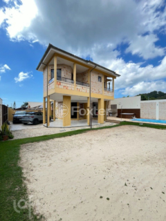 Image 3 - 857735