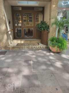 Image 11 - 857800