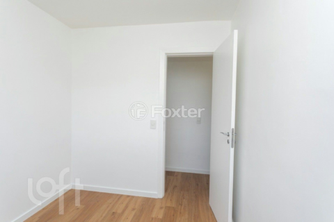 Image 4 - 857849