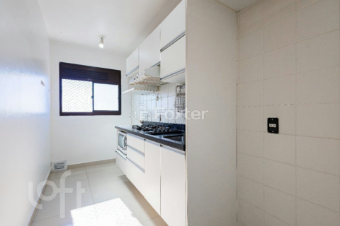 Image 4 - 857866
