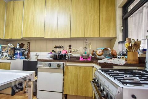 Image 14 - 857876