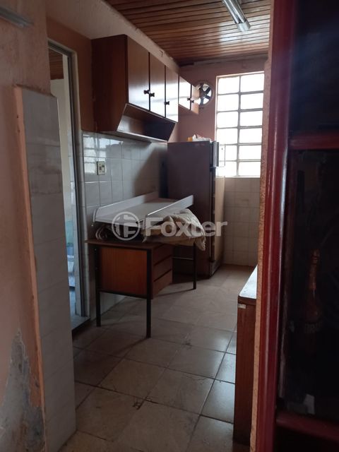 Image 7 - 857908
