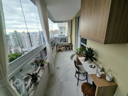 Image 5 - 857944