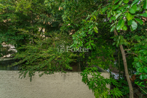 Image 7 - 857977