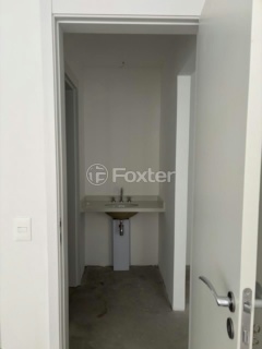 Image 4 - 857998