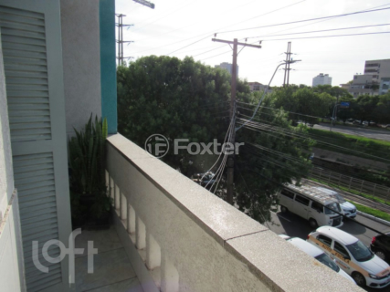 Image 3 - 858004