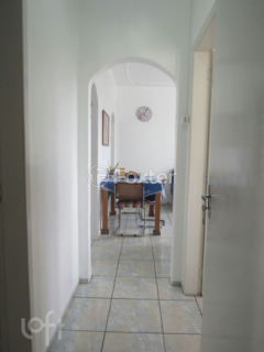 Image 18 - 858004