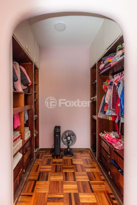 Image 39 - 858017