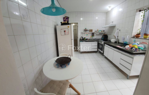 Image 1 - 858061