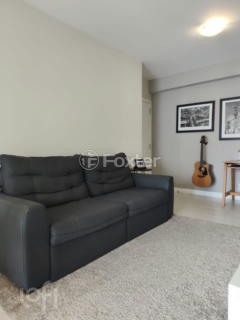 Image 1 - 858082