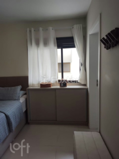 Image 21 - 858082