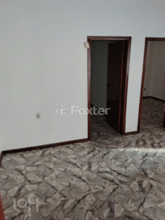 Image 7 - 858111