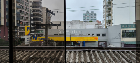 Image 18 - 858119