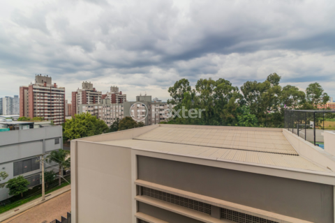 Image 17 - 858162