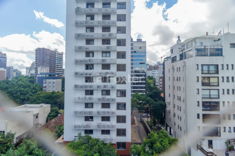 Image 28 - 858167