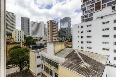 Image 16 - 858197