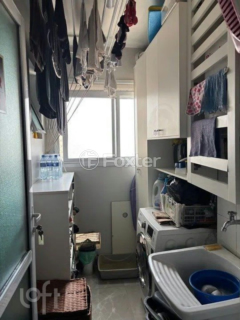 Image 5 - 858295