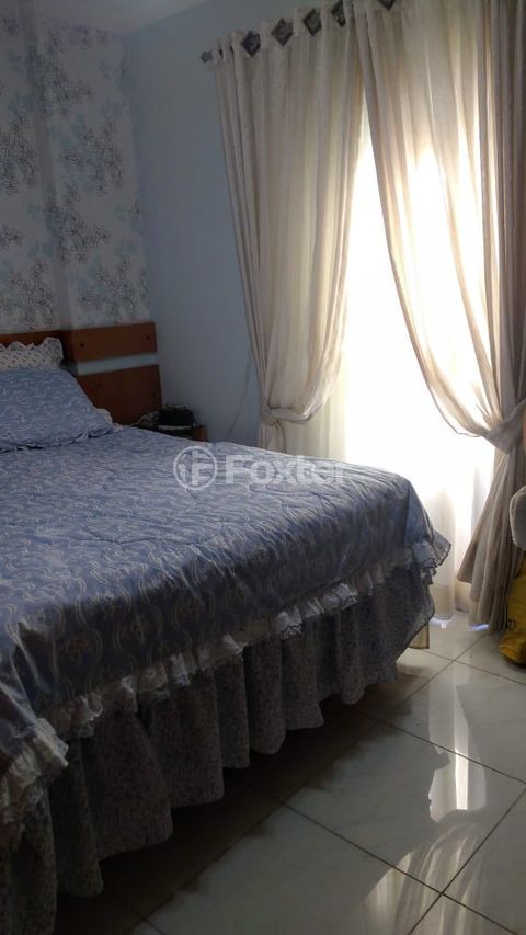 Image 5 - 858336