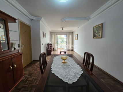 Image 1 - 858354